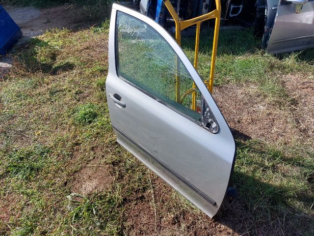 bontott SKODA OCTAVIA II Jobb első Ajtó (Részeivel)