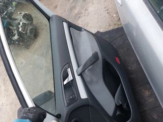 bontott SKODA OCTAVIA II Jobb első Ajtó (Részeivel)