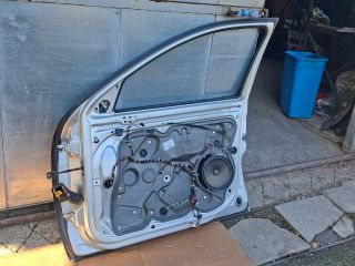 bontott SKODA OCTAVIA II Jobb első Ajtó (Részeivel)
