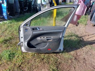 bontott SKODA OCTAVIA II Jobb első Ajtó (Részeivel)