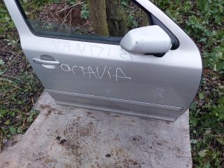 bontott SKODA OCTAVIA II Jobb első Ajtó (Részeivel)