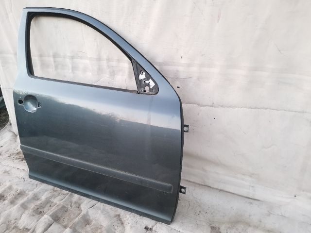 bontott SKODA OCTAVIA II Jobb első Ajtó (Üres lemez)