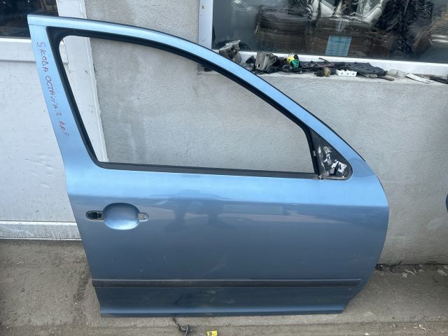 bontott SKODA OCTAVIA II Jobb első Ajtó (Üres lemez)