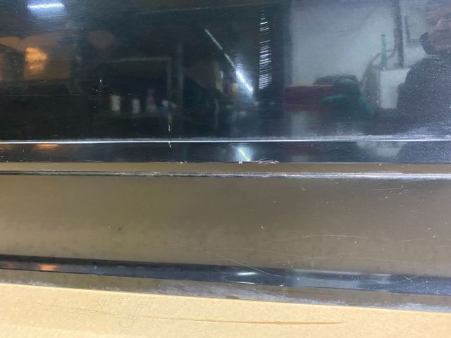 bontott SKODA OCTAVIA II Jobb első Ajtó (Üres lemez)