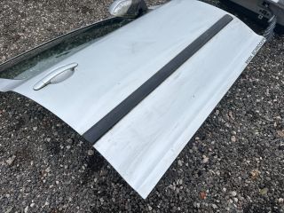 bontott SKODA OCTAVIA II Jobb első Ajtó (Üres lemez)