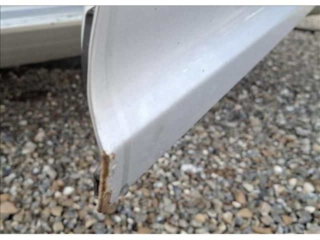 bontott SKODA OCTAVIA II Jobb első Ajtó (Üres lemez)