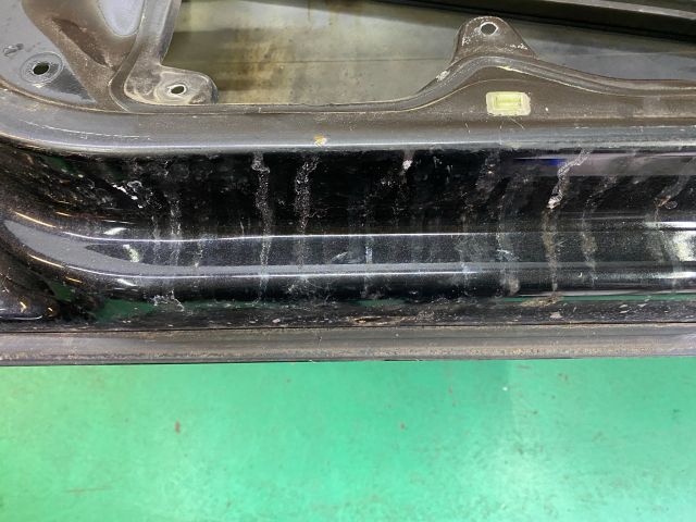 bontott SKODA OCTAVIA II Jobb első Ajtó (Üres lemez)