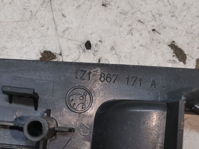 bontott SKODA OCTAVIA II Jobb első Ajtóbehúzó