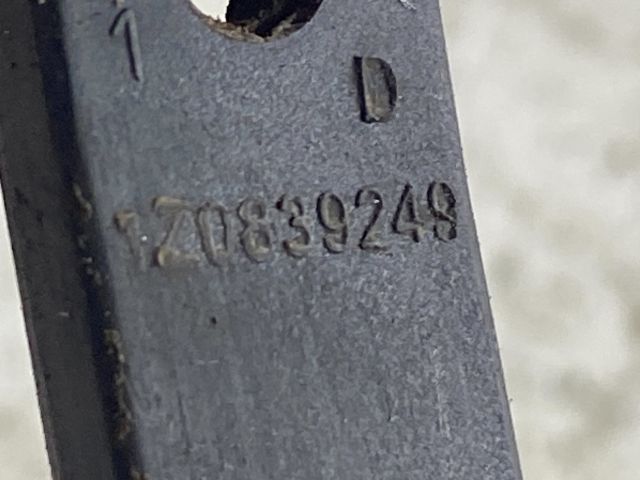 bontott SKODA OCTAVIA II Jobb első Ajtóhatároló