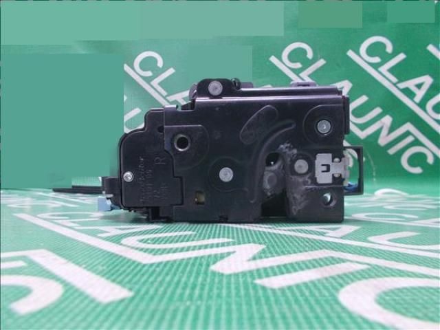 bontott SKODA OCTAVIA II Jobb első Ajtózár