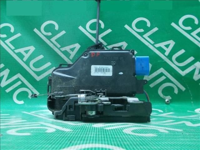 bontott SKODA OCTAVIA II Jobb első Ajtózár