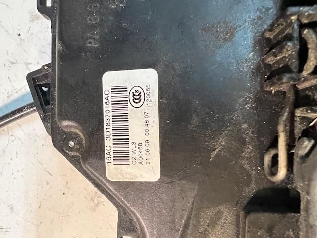 bontott SKODA OCTAVIA II Jobb első Ajtózár