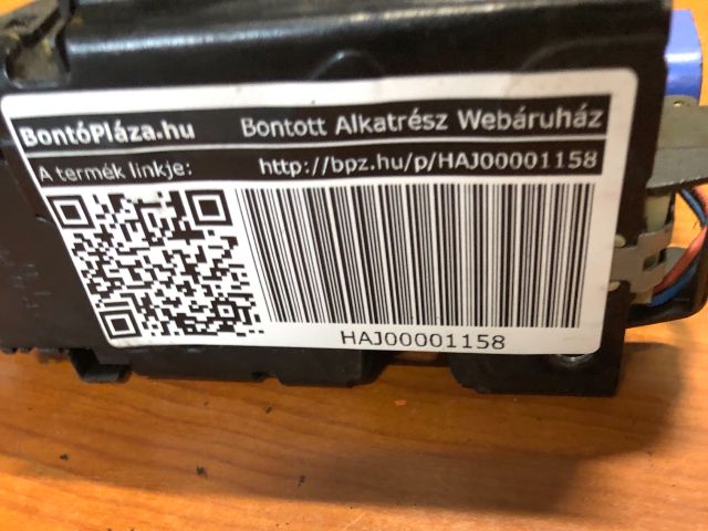 bontott SKODA OCTAVIA II Jobb első Ajtózár