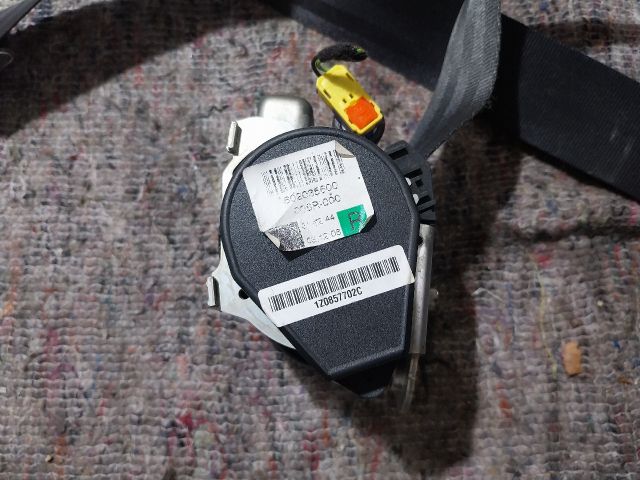 bontott SKODA OCTAVIA II Jobb első Biztonsági Öv