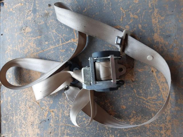 bontott SKODA OCTAVIA II Jobb első Biztonsági Öv