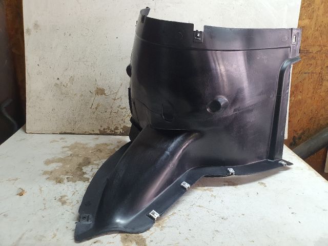 bontott SKODA OCTAVIA II Jobb első Első Dobbetét (Kerékjárati, Műanyag)