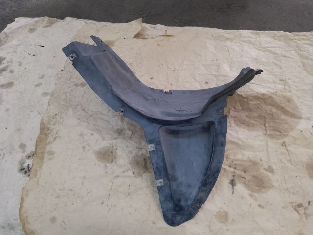 bontott SKODA OCTAVIA II Jobb első Első Dobbetét (Kerékjárati, Műanyag)