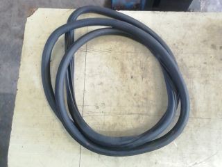 bontott SKODA OCTAVIA II Jobb első Gumikéder