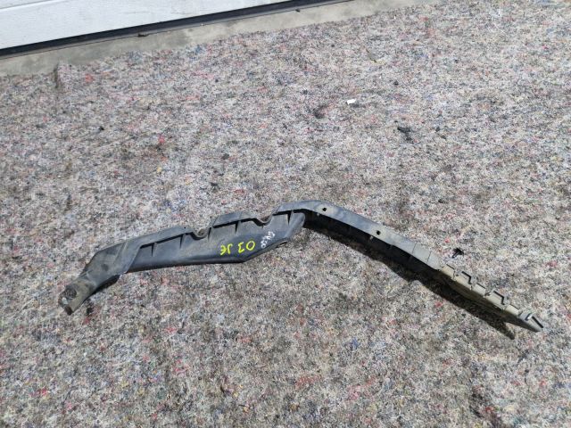 bontott SKODA OCTAVIA II Jobb első Oldal Lökhárító Tartó (Műanyag)