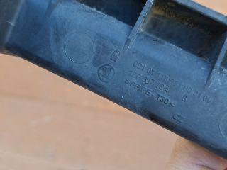 bontott SKODA OCTAVIA II Jobb első Oldal Lökhárító Tartó (Műanyag)