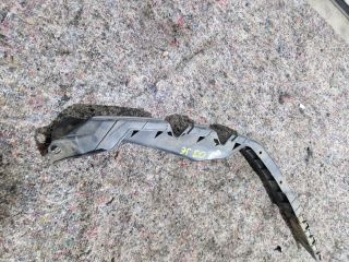 bontott SKODA OCTAVIA II Jobb első Oldal Lökhárító Tartó (Műanyag)