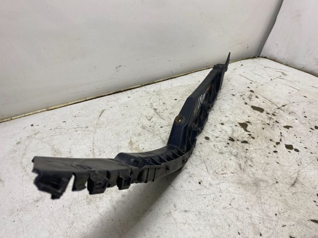 bontott SKODA OCTAVIA II Jobb első Oldal Lökhárító Tartó (Műanyag)