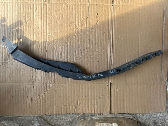 bontott SKODA OCTAVIA II Jobb első Oldal Lökhárító Tartó (Műanyag)