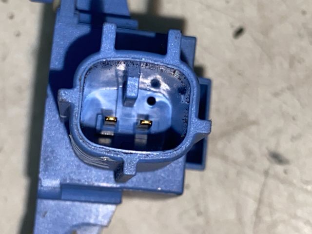 bontott SKODA OCTAVIA II Jobb első Oldal Ütközés Érzékelő