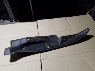 bontott SKODA OCTAVIA II Jobb első Sárvédő Zajszigetelés