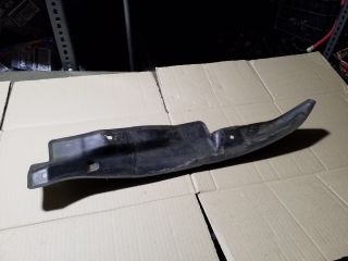 bontott SKODA OCTAVIA II Jobb első Sárvédő Zajszigetelés