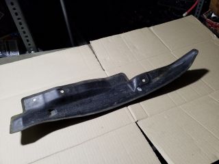 bontott SKODA OCTAVIA II Jobb első Sárvédő Zajszigetelés