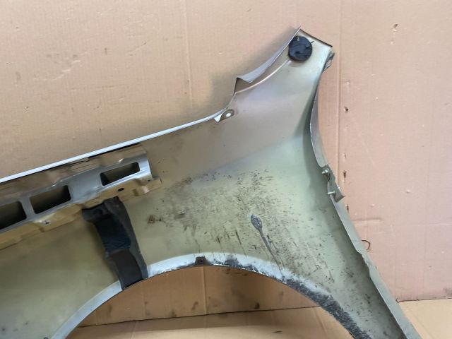 bontott SKODA OCTAVIA II Jobb első Sárvédő