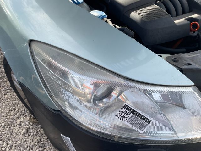 bontott SKODA OCTAVIA II Jobb első Sárvédő