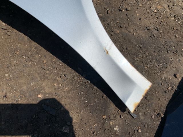 bontott SKODA OCTAVIA II Jobb első Sárvédő