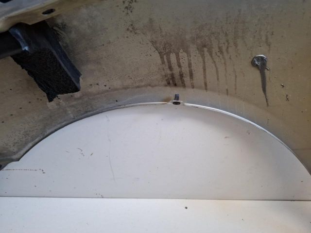 bontott SKODA OCTAVIA II Jobb első Sárvédő