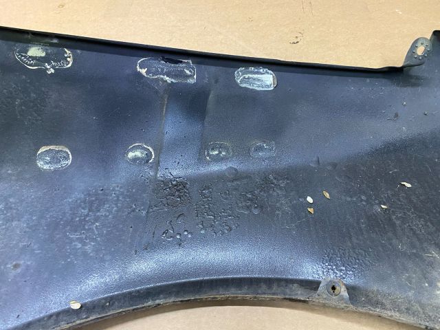 bontott SKODA OCTAVIA II Jobb első Sárvédő