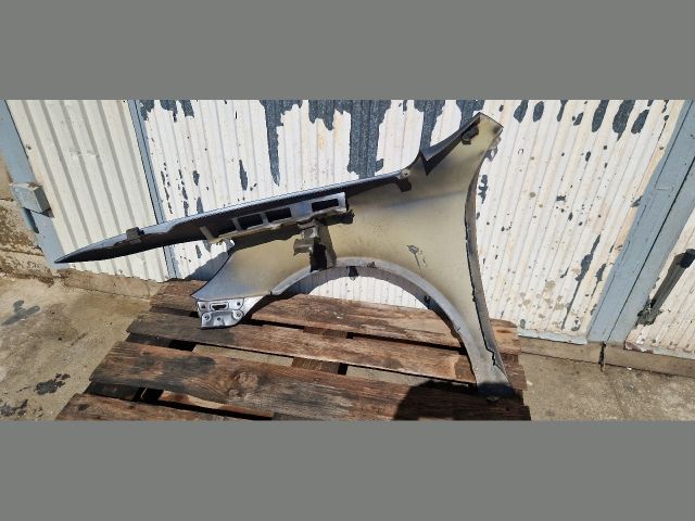 bontott SKODA OCTAVIA II Jobb első Sárvédő