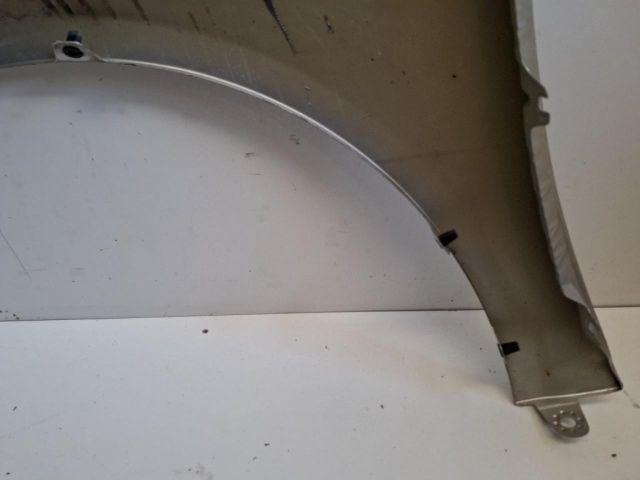 bontott SKODA OCTAVIA II Jobb első Sárvédő