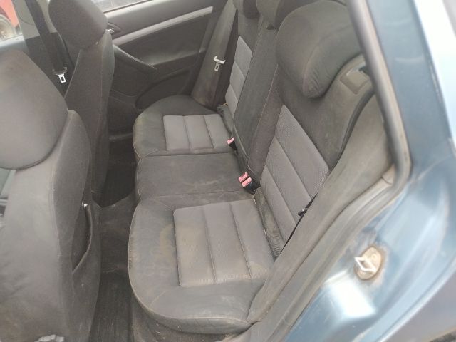 bontott SKODA OCTAVIA II Jobb első Ülés