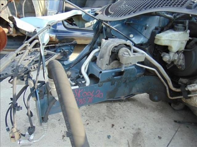 bontott SKODA OCTAVIA II Jobb első Ütközéscsillapító