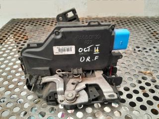 bontott SKODA OCTAVIA II Jobb első Zsanér