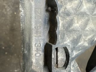 bontott SKODA OCTAVIA II Jobb Fényszóró Tartó