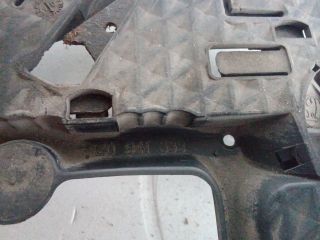 bontott SKODA OCTAVIA II Jobb Fényszóró Tartó