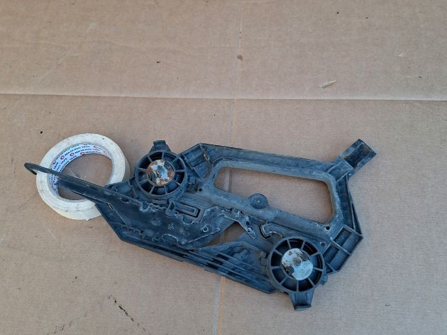 bontott SKODA OCTAVIA II Jobb Fényszóró Tartó