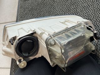 bontott SKODA OCTAVIA II Jobb Fényszóró