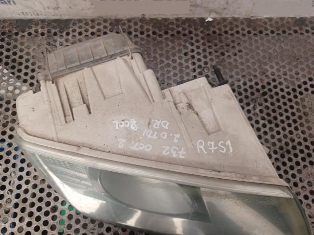 bontott SKODA OCTAVIA II Jobb Fényszóró