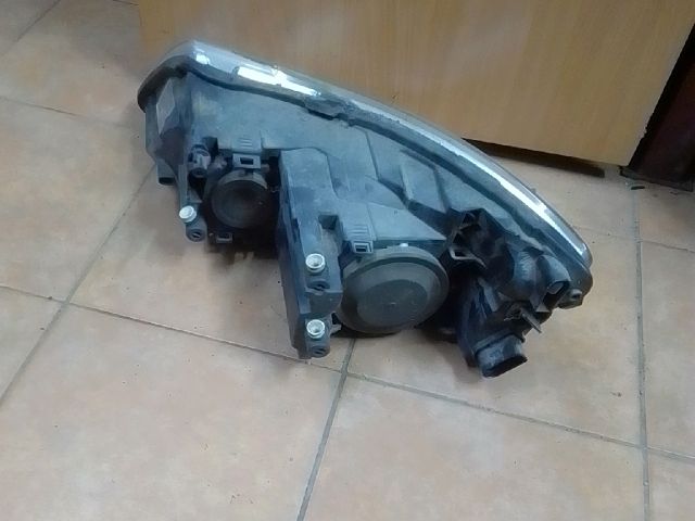 bontott SKODA OCTAVIA II Jobb Fényszóró