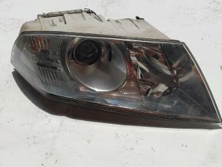 bontott SKODA OCTAVIA II Jobb Fényszóró