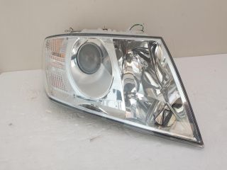 bontott SKODA OCTAVIA II Jobb Fényszóró