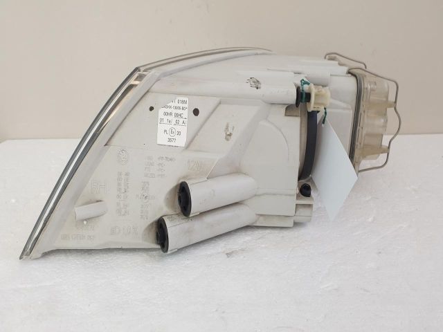 bontott SKODA OCTAVIA II Jobb Fényszóró